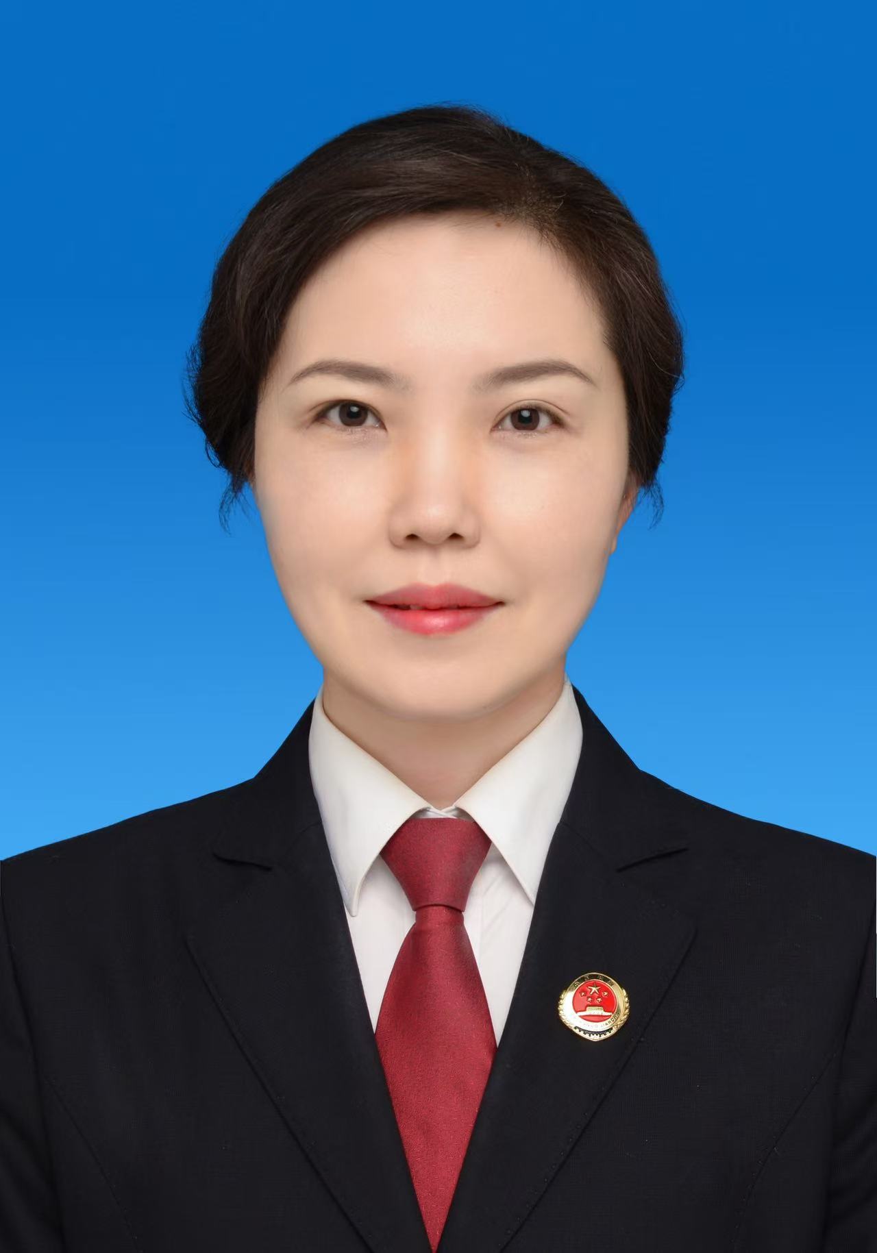 胡锴俊证件照.jpg
